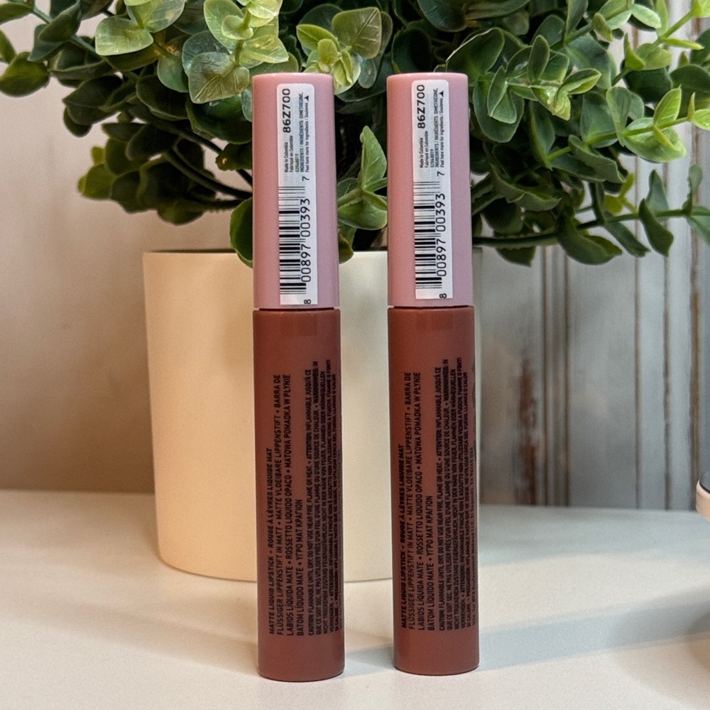 2 NYX PROFESSIONAL MAKEUP Lip Lingerie XXL Matte Liquid Lipstick - Turn On - Picture 4 of 6